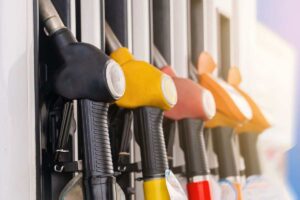 Carburante alle stelle, trasporti a rischio: possibile stop dei mezzi pesanti